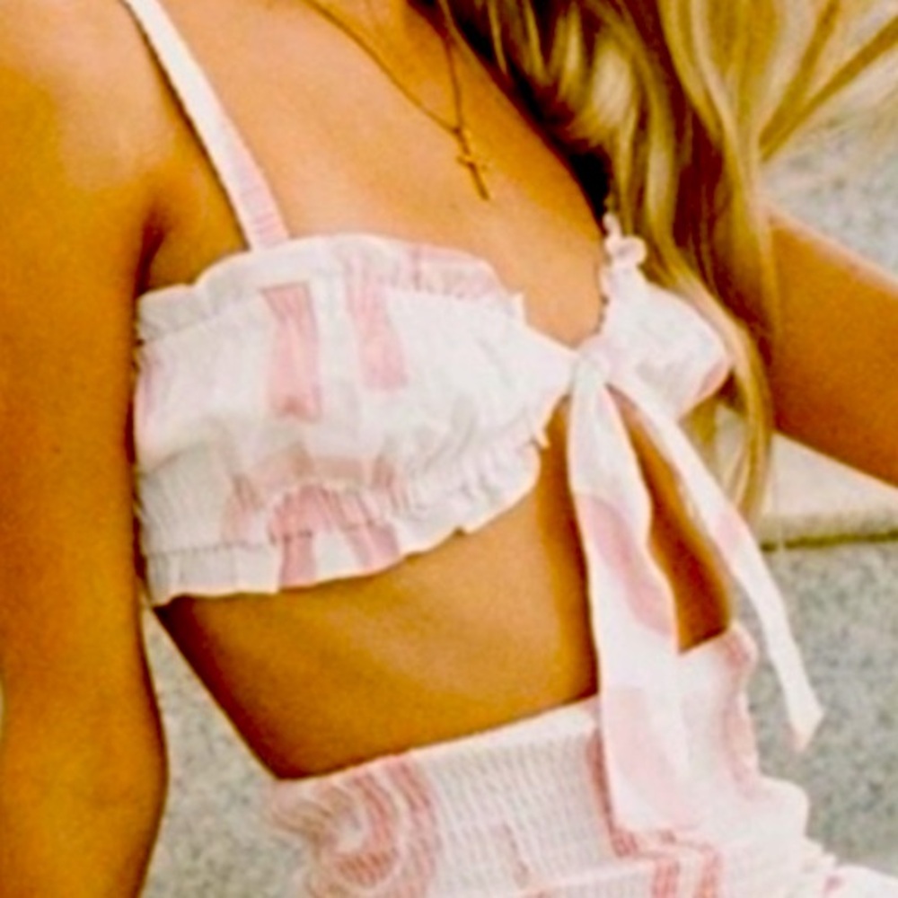 Sabo skirt Vivi top never worn with tags. XS but can definitely fit a small.